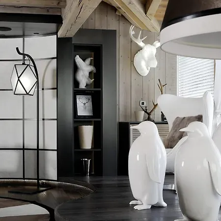 Duplex Luxe 1850, Aux Pieds, 4 - Fr-1-772-9 *